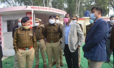 मंझनपुर थाने का मण्डलायुक्त एवं आईजी ने किया निरीक्षण