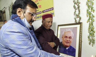 लोकतांत्रिक मूल्यों पर आधारित रहा है अटल जी का जीवन- डॉ द्विवेदी