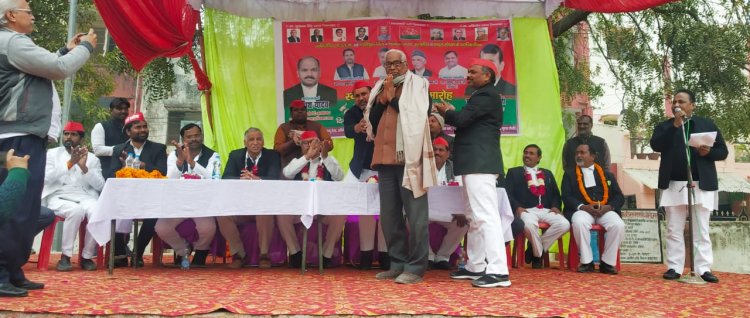 समाजवादियों को दशमलौअ से गणित समझ कर आगे बढ़ना होगा (डॉ मान सिंह)