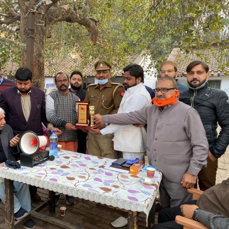 प्रयाग व्यापार मंडल की कोतवाली मे मीटिंग, व्यापारियों की समस्याओं को अधिकारियों से अवगत कराया