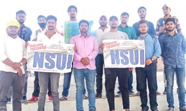 ईश्वर शरण डिग्री कॉलेज में एनएसयूआई की हुवी बैठक छात्रों ने ली एनएसयूआई की सदस्यता