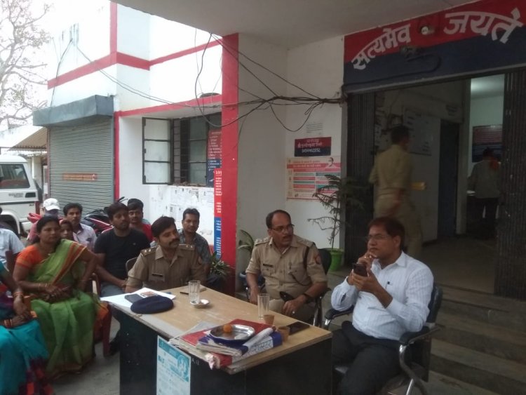 उपजिलाधिकारी बारा व क्षेत्राधिकारी बारा की देख रेख में शंकरगढ़ थाना में पीस कमेटी की बैठक सम्पन्न