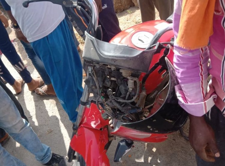 प्रयागराज में गाड़ियों की आमने सामने भिड़ंत, एक की मौत, तीन गम्भीर से घायल