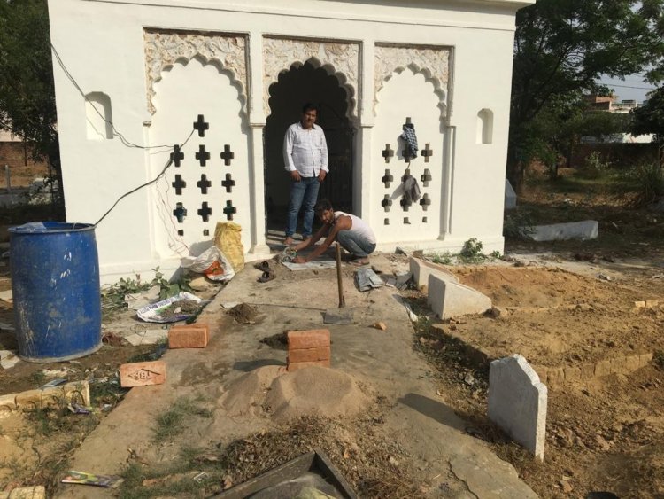 शबे बारात - पुरखों की कब्रों पर रात भर चलेगा फातेहा पढ़ने का दौर