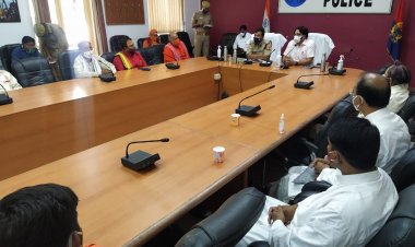 प्रयागराज प्रशासन की धर्मगुरुओं से अपील