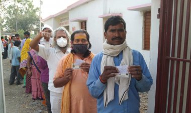 प्रयागराज में 1 बजे तक 33 प्रतिशत वोटिंग