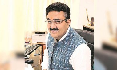 CM योगी के खास नवनीत सहगल हुए संक्रमित