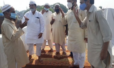 प्रयागराज: गले नहीं, दिल मिलाकर बोले ईद मुबारक