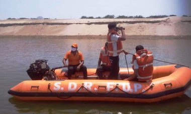 गंगा नदी में शव बहाए जाने के बाद प्रयागराज में भी प्रशासन अलर्ट,जल क्षेत्र का भ्रमण