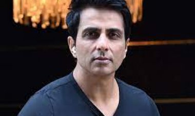 “कोरोना कहर में मददगार : सोनू सूद”: डॉ. रीना रवि मालपानी