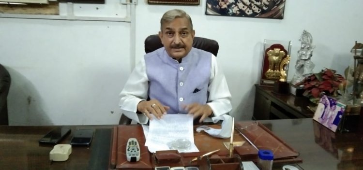 स्विस बैंक में भारत के करोड़ो दोगुने काले धन के ताजा आंकड़े पर पीएम जारी करें श्वेत पत्र - प्रमोद तिवारी