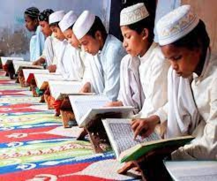 अब मोबाइल एप पर पढ़ेंगे UP मदरसा बोर्ड के छात्र