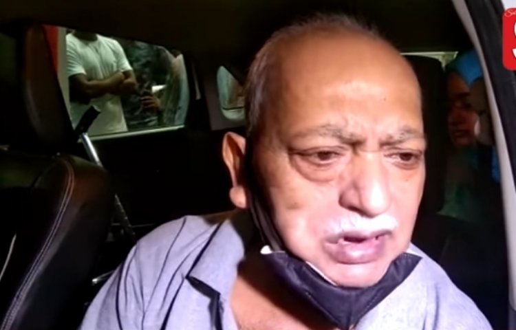 शायर मुनव्वर राणा के घर आधी रात पुलिस का छापा, बेटी ने लगाया अभद्रता का आरोप