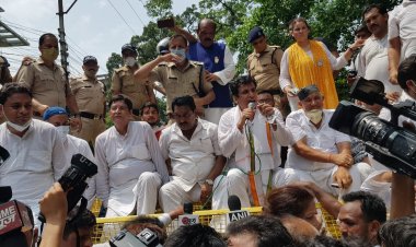 कांग्रेस ने महंगाई के खिलाफ सरकार पर हल्ला बोला