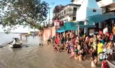 गुरु पूर्णिमा के पर्व पर श्रद्धालुओं ने लगाई मां गंगा में आस्था की डुबकी, दान से मिलता पुण्य