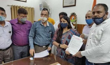 प्रयागराज: पान सामग्री विक्रेता संघ ने लाइसेंसिंग प्रस्ताव पर जतायी आपत्ति