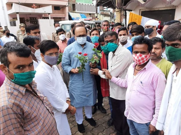 प्रयागराज: गांव के विकास की सीढ़ी है जिला पंचायत - सिद्धार्थनाथ सिंह