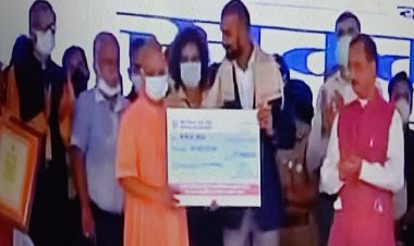 मुख्यमंत्री योगी ने ओलम्पिक पदकवीरों का किया सम्मान, बांटें 42 करोड़ की राशि