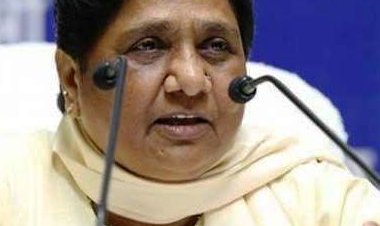 बहनजी के नाम पर चंदा वसूलने वालों से मायावती नाराज