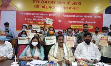 UP : दो लाख शहरी लोगों को मिली छत, झोपड़ी से मिली निजात