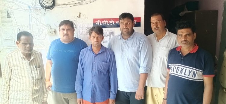 जमीन को अपना बताकर करोड़ों का सौदा करने वाले छह माफिया गिफ्तार