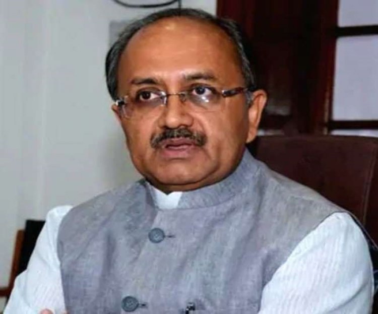 सपा मुखिया पर सरकार के प्रवक्ता का तंज, बोलने के पहले कुछ पढ़ भी लिया करें