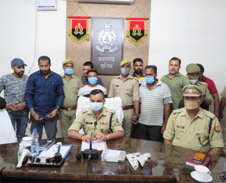 प्रतापगढ़ में पचास लाख रूपये का अवैध गांजा बरामद, दो गिरफ्तार