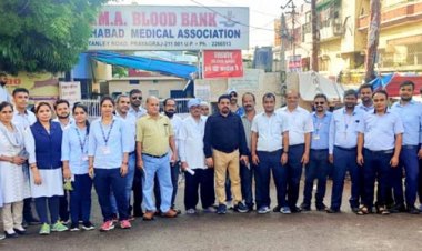 लॉबी प्रयागराज के लोको पायलटों ने किया स्वैच्छिक रक्तदान