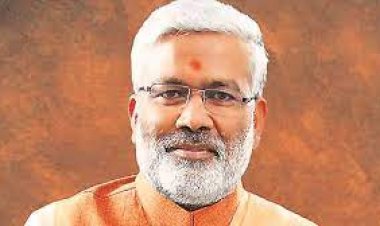 प्रियंका वाड्रा फिर से पिकनिक मनाने के लिए लखनऊ पधार रहीं - स्वतंत्र देव सिंह