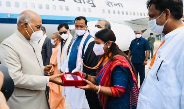 राष्ट्रपति रामनाथ कोविंद को महापौर अभिलाषा गुप्ता ने सौंपी शहर की चाभी