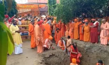 महंत नरेंद्र गिरि की अंतिम इच्छा पूरी, नींबू के पेड़ के नीचे दी गई भू-समाधि