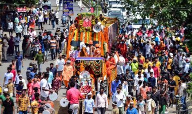 ब्रम्हलीन महन्त नरेन्द्र गिरी के मोबाइल में छिपा अहम राज