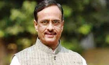 चुनाव में उतरने से पहले यूपी के मिजाज को समझे हैदराबाद का बहुरुपिया : डा. दिनेश शर्मा