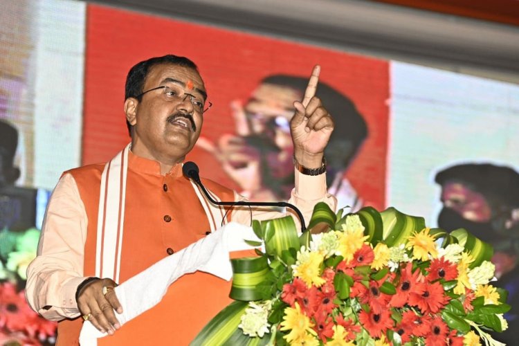 यूपी चुनाव में सिर्फ दो-चार सीटों पर ही लड़ाई में दिखेगी कांग्रेस: केशव प्रसाद मौर्य