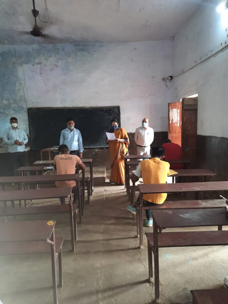 कड़ी सुरक्षा व्यवस्था के बीच शुरु हुई हाईस्कूल व इण्टर की अंक सुधार बोर्ड परीक्षा