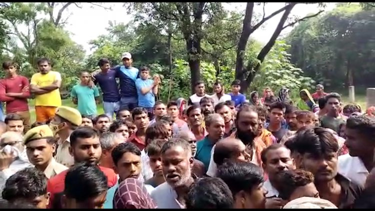 प्रयागराज में डबल मर्डर से मचा हड़कंप, मां-बेटी की निर्मम हत्या