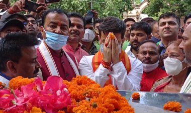 आजाद की प्रतिमा पर पुष्प अर्पित कर मंत्री अनुराग ठाकुर ने शुरू किया स्वच्छ भारत अभियान