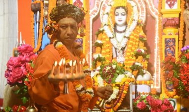 विजयादशमी पर सुबह से भक्ति सागर में हिलोरें लेता रहा गोरक्ष मंदिर परिसर