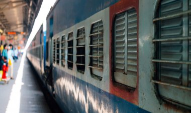 लखनऊ होकर सात नवम्बर से चलेंगी दो पूजा स्पेशल ट्रेनें, यात्रियों को मिलेगी राहत