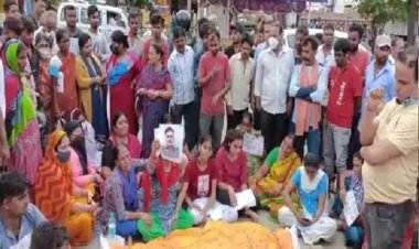 प्रापर्टी डीलर आत्महत्या कांड : चौकी इंचार्ज समेत चार पर दर्ज हुआ मुकदमा