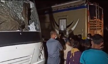 भोपाल: वेब सीरीज आश्रम-3 को लेकर विवाद, प्रकाश झा पर फेंकी गयी स्याही