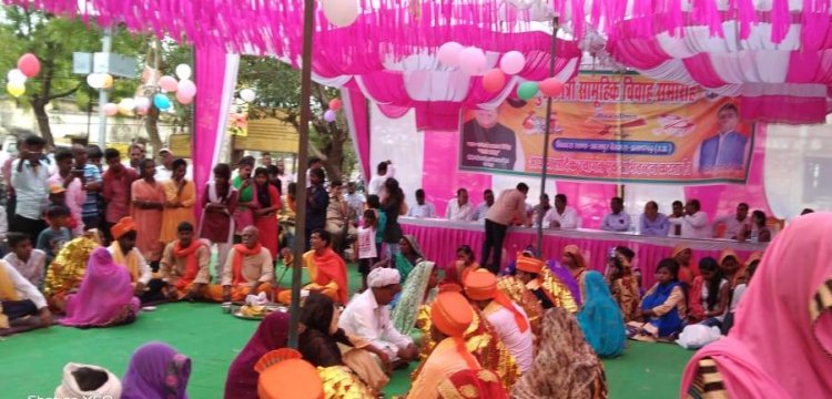 प्रतापगढ़ में मुख्यमंत्री सामूहिक विवाह में 21 जोड़ों का हुआ विवाह