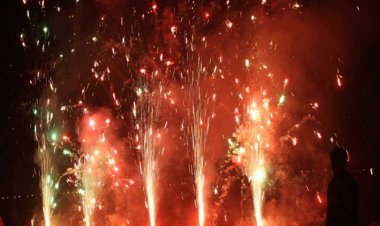 उत्तर प्रदेश में दीपोत्सव की धूम, रोशनी से नहाये गांव और शहर