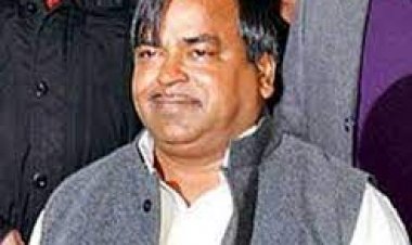 सामुहिक दुष्कर्म मामले में पूर्व मंत्री गायत्री प्रजापति दोषी करार