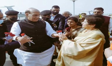 तीन दिवसीय दौरे पर लखनऊ पहुंचे रक्षामंत्री राजनाथ सिंह