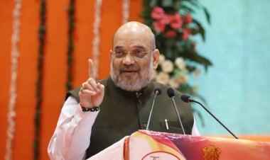 शासन-प्रशासन की भाषा स्वभाषा होगी तो मजबूत होगा लोकतंत्र : अमित शाह