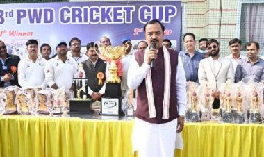 UP लोक निर्माण विभाग स्वयं का खेल मैदान तैयार कराए : केशव प्रसाद मौर्य