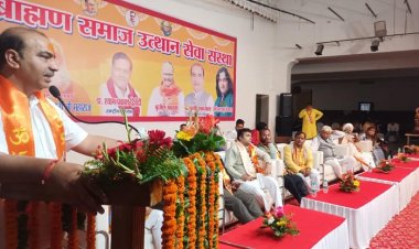 प्रयागराज: भगवान परशुराम की मूर्ति स्थापित करने को नहीं मिल रही जमीन : पीठाधीश्वर