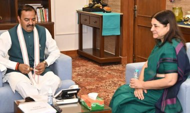 सड़कों के निर्माण को लेकर उपमुख्यमंत्री केशव से मिलीं मेनका गांधी