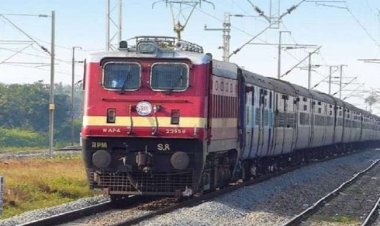 नेपाल तीसरे देश के नागरिकों को रेल से भारत की यात्रा करने की अनुमति नहीं देगा
